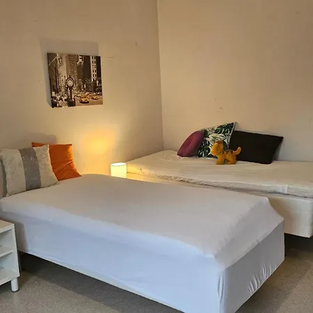 Himoksesta 30km, Halli, Asunto 2-3hloeae,b12 *